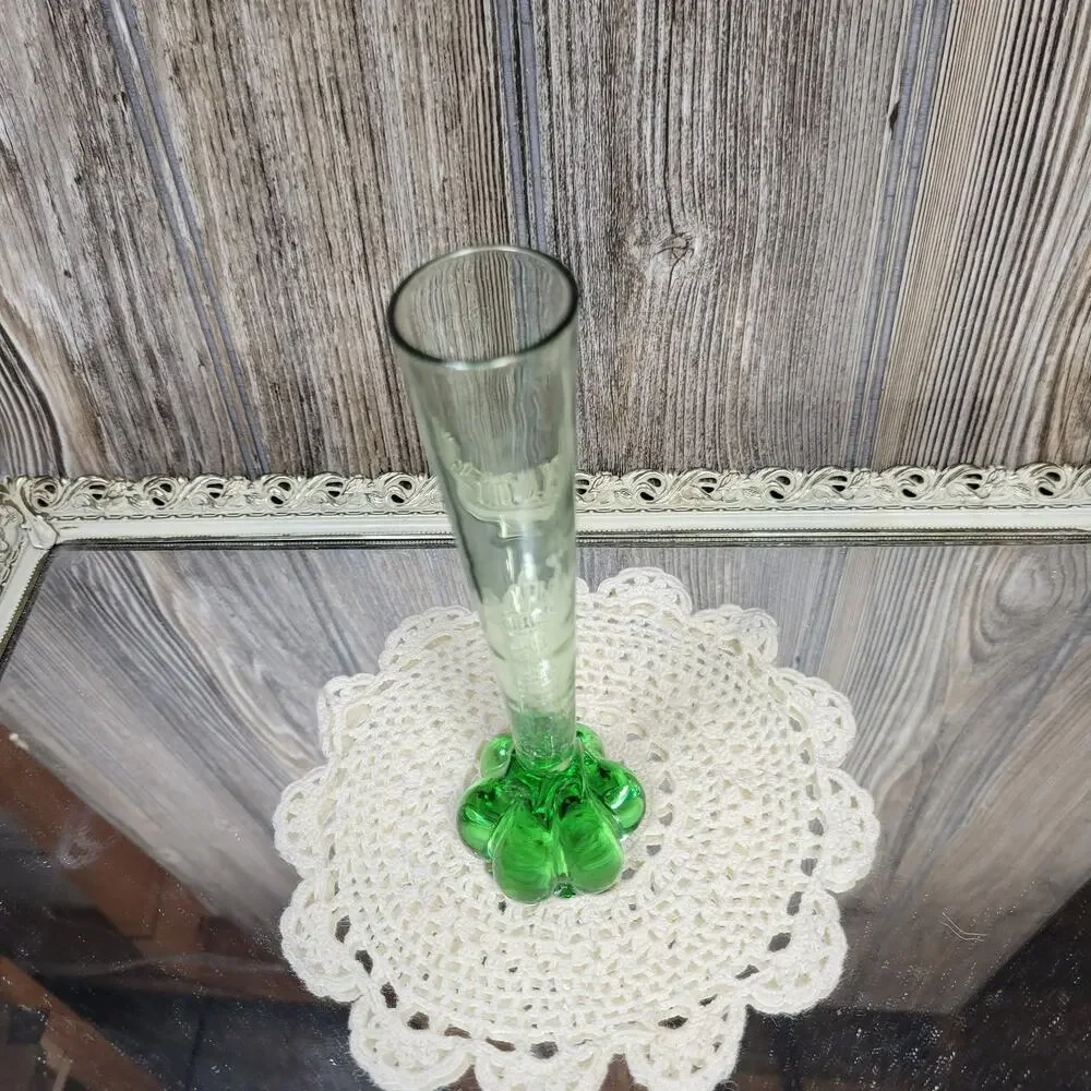 Vintage Small Bud Vase Green Colored Glass Petal Footed - Picture 3 of 5